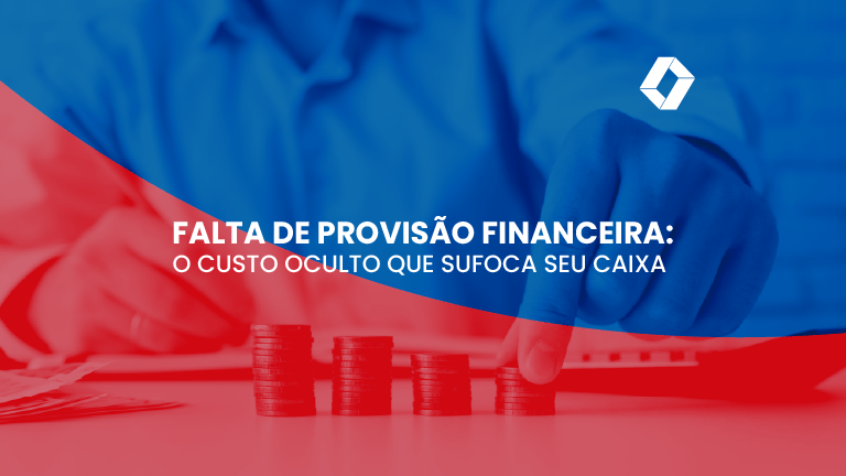 Mão masculina empilhando moedas em colunas decrescentes